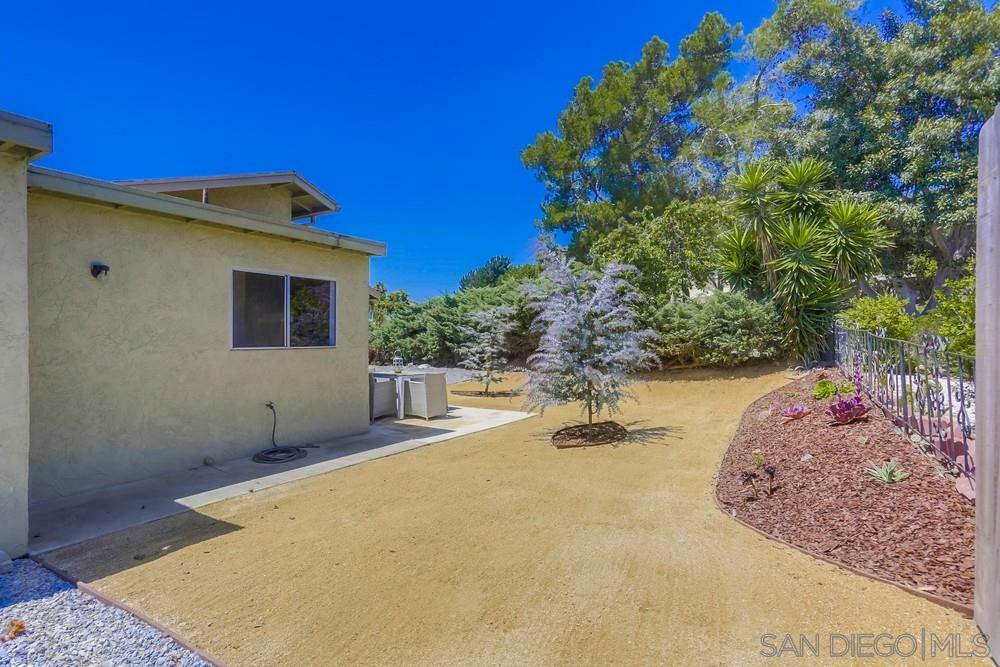 Property Photo:  1402 Temple Heights  CA 92056 