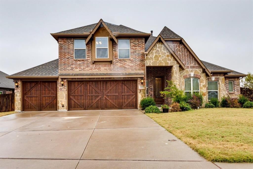 Property Photo: 1113 Vickery Drive TX 75115