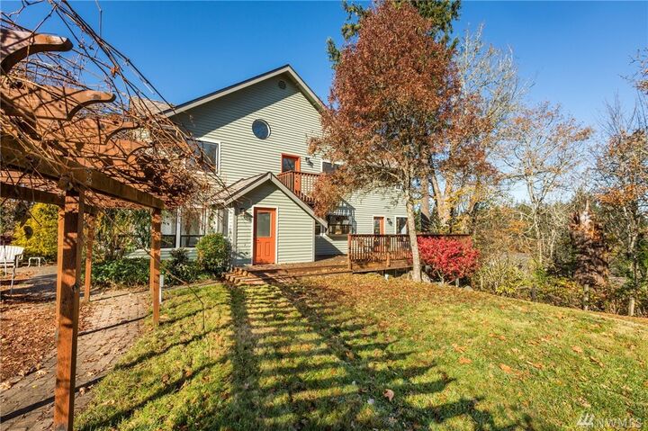 Property Photo:  15625 105th Wy SE  WA 98597 