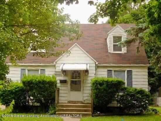 Property Photo:  604 N Foster Avenue  MI 48912 