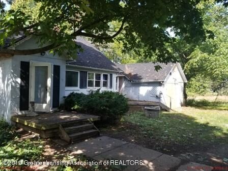 Property Photo:  608 Laura Lane  MI 48867 