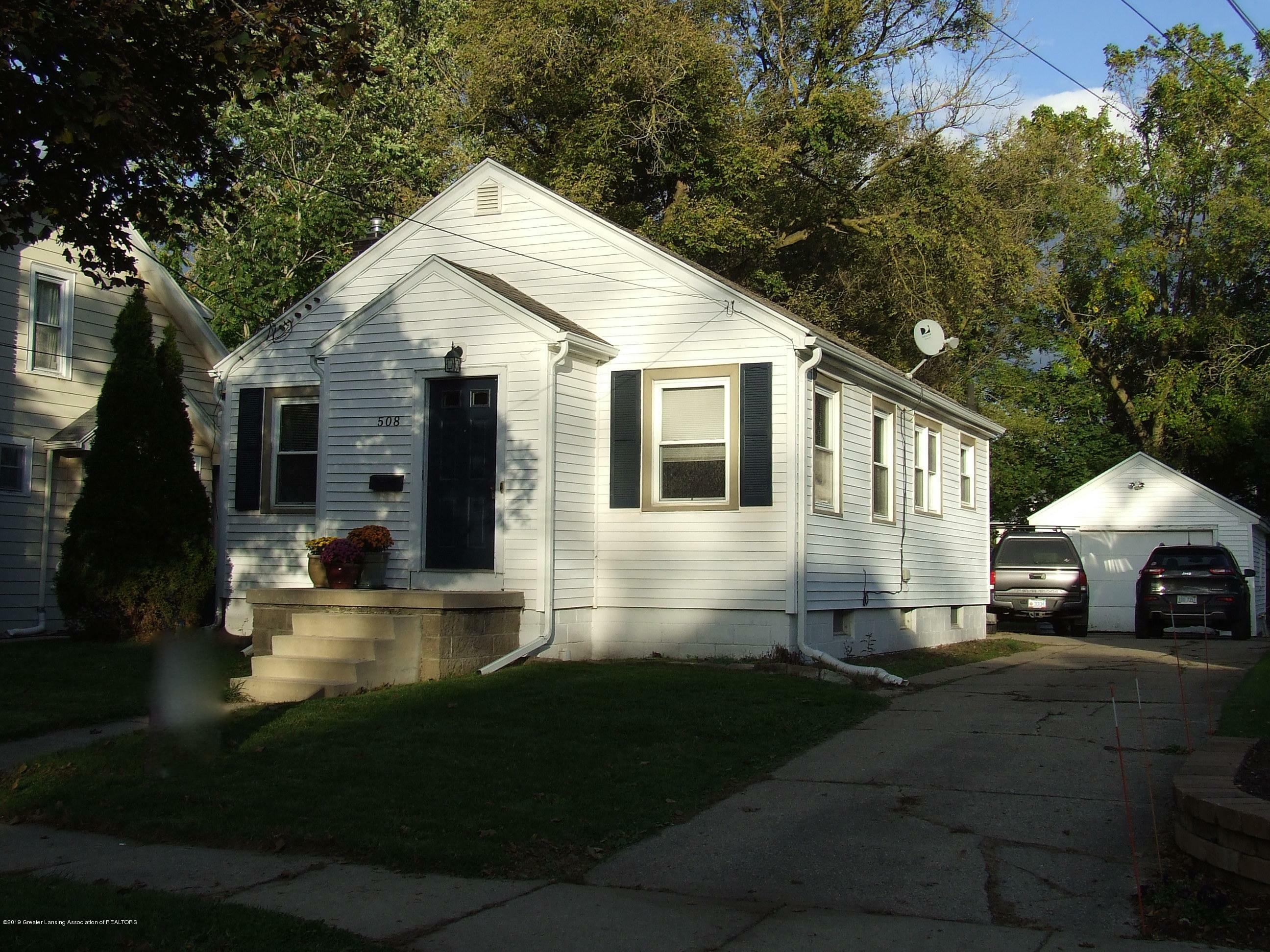 Property Photo:  508 N Clemens Avenue  MI 48912 