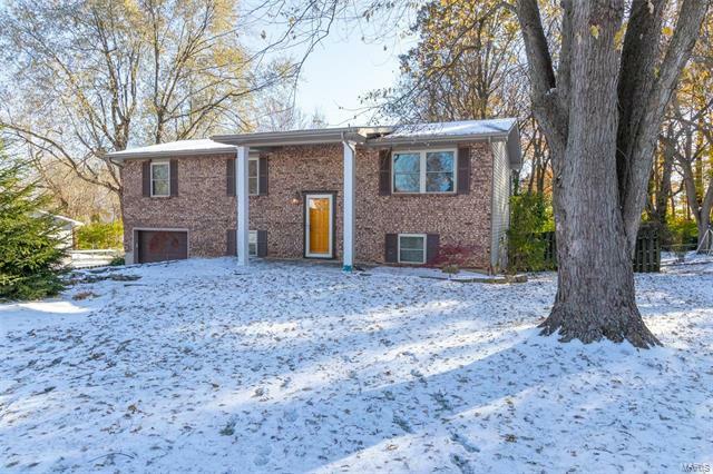 Property Photo:  24 Mileva   63640 