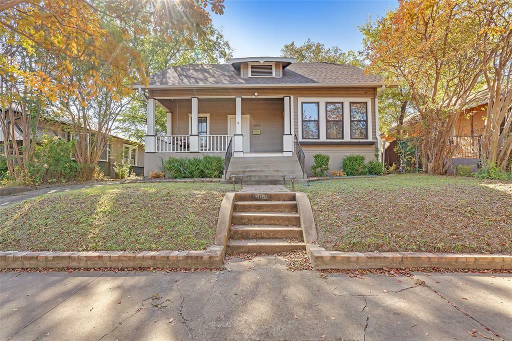 Property Photo: 1009 Cristler Avenue TX 75223