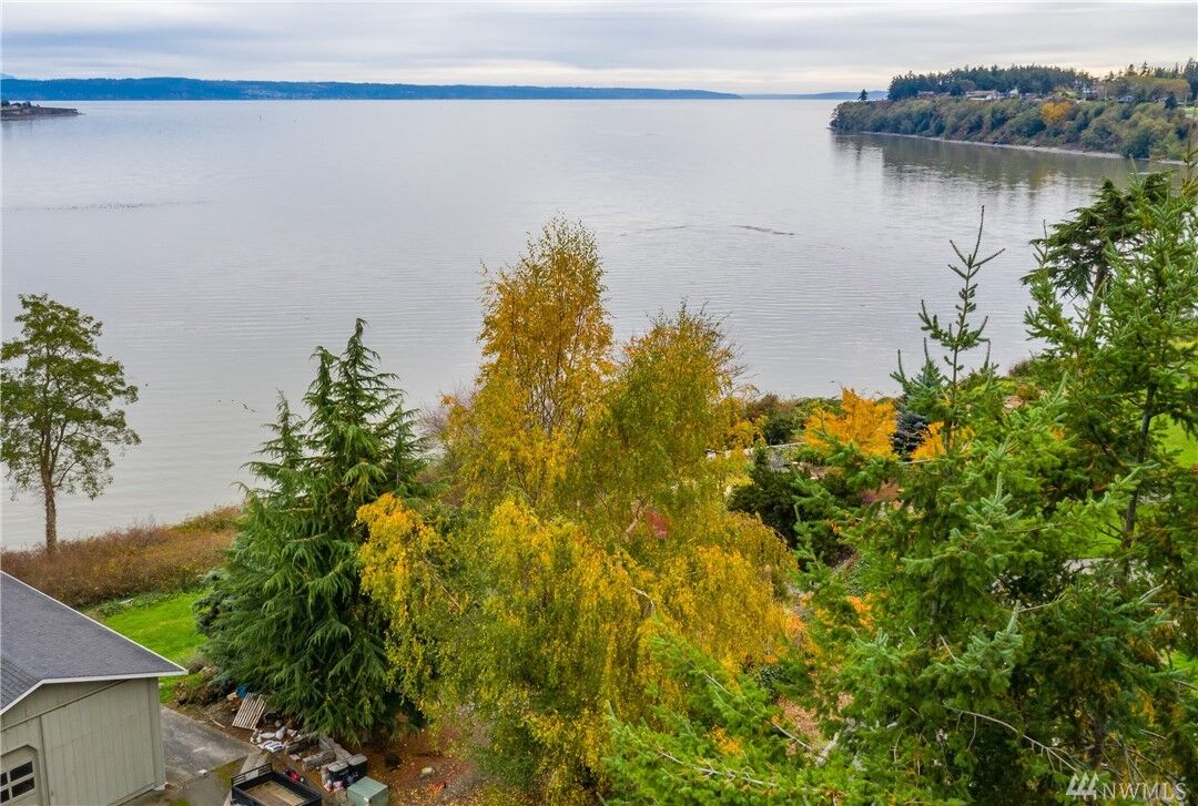 Property Photo: 2570 Pete'S Lane WA 98277