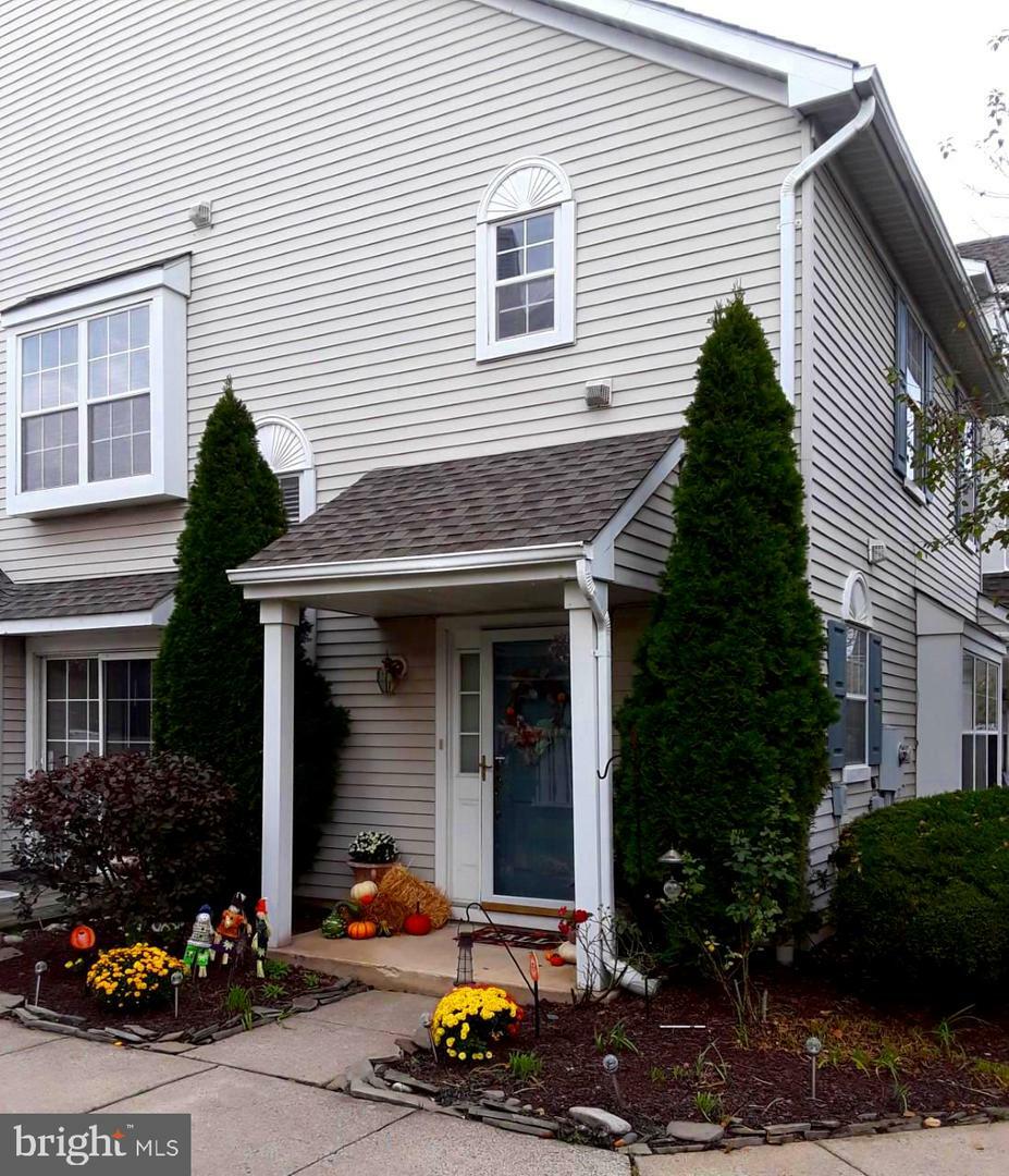 Property Photo:  105 Oswego Court  NJ 08054 