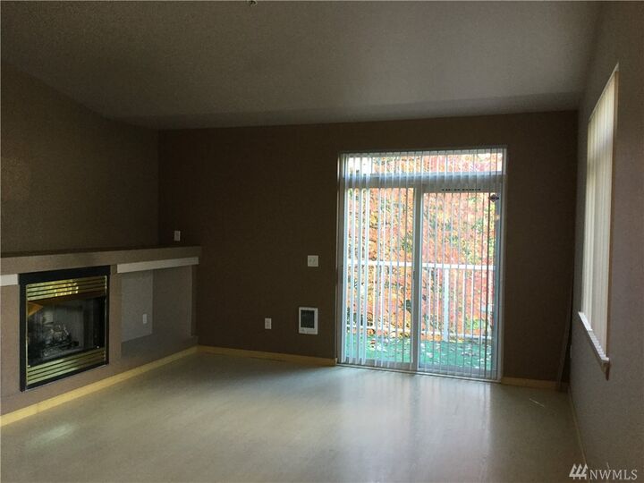 Property Photo: 5400 Harbour Pointe Blvd K208 WA 98275