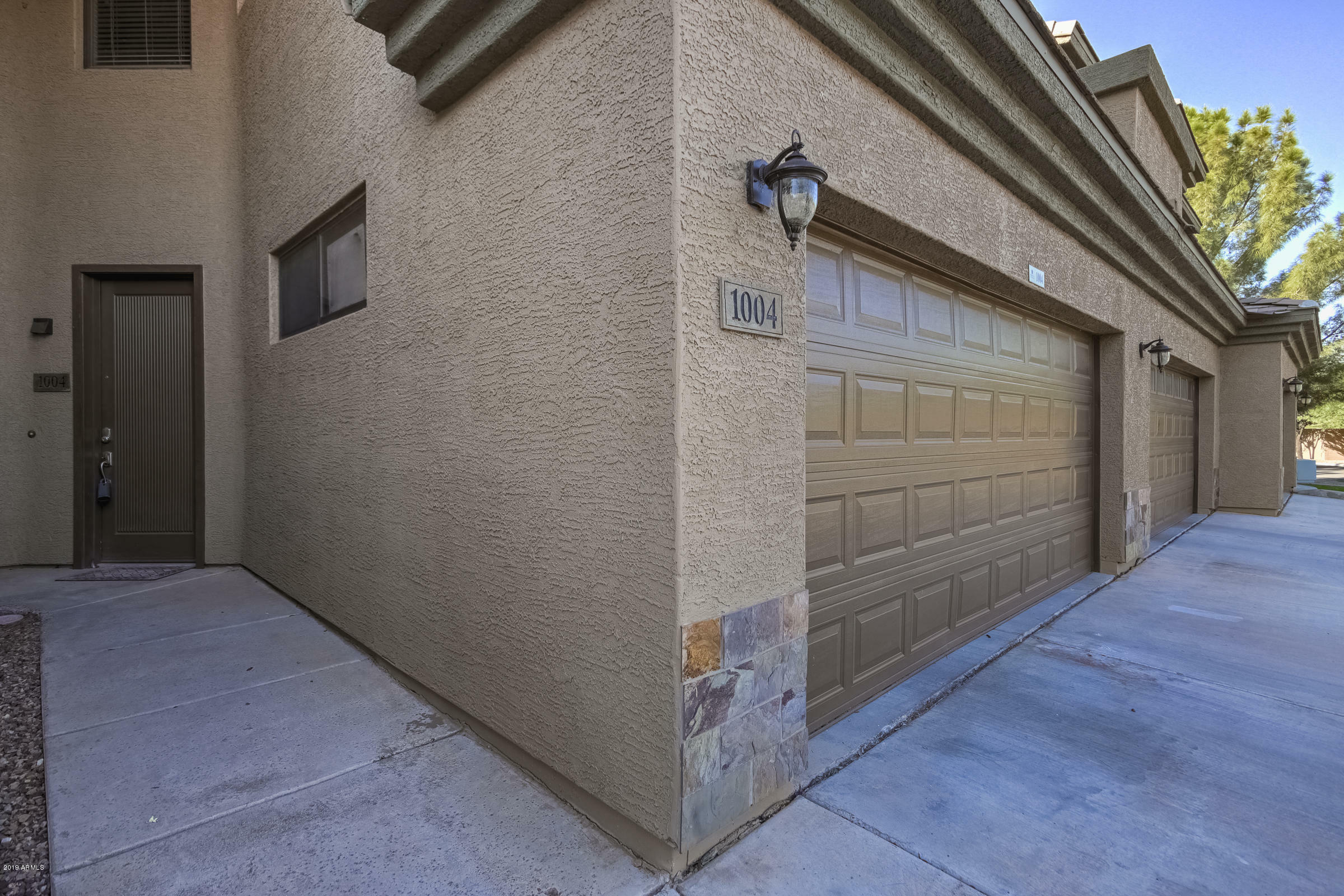 Property Photo:  705 W Queen Creek Road 1004  AZ 85248 