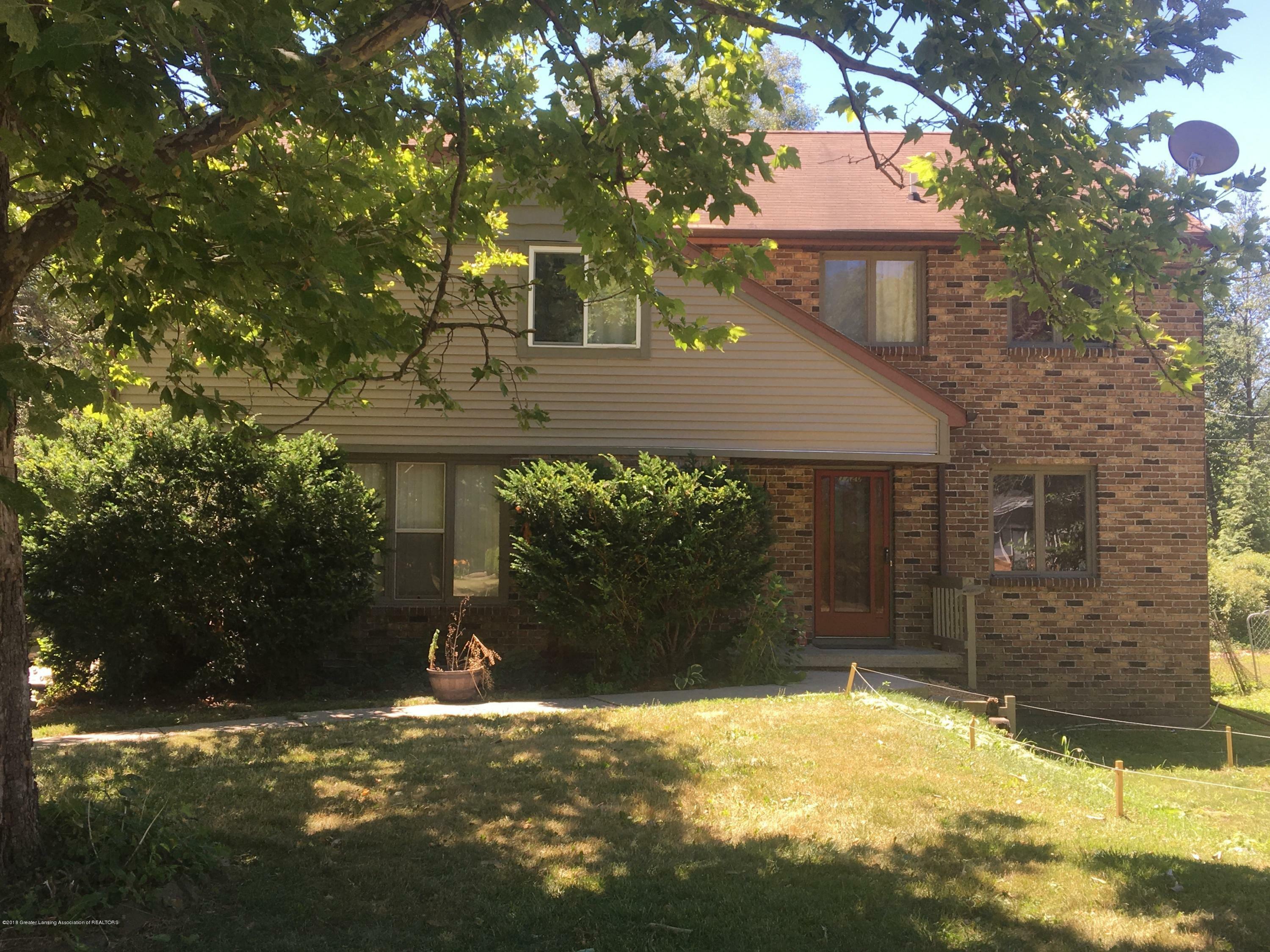 Property Photo:  1720-22 Parkvale Avenue  MI 48823 