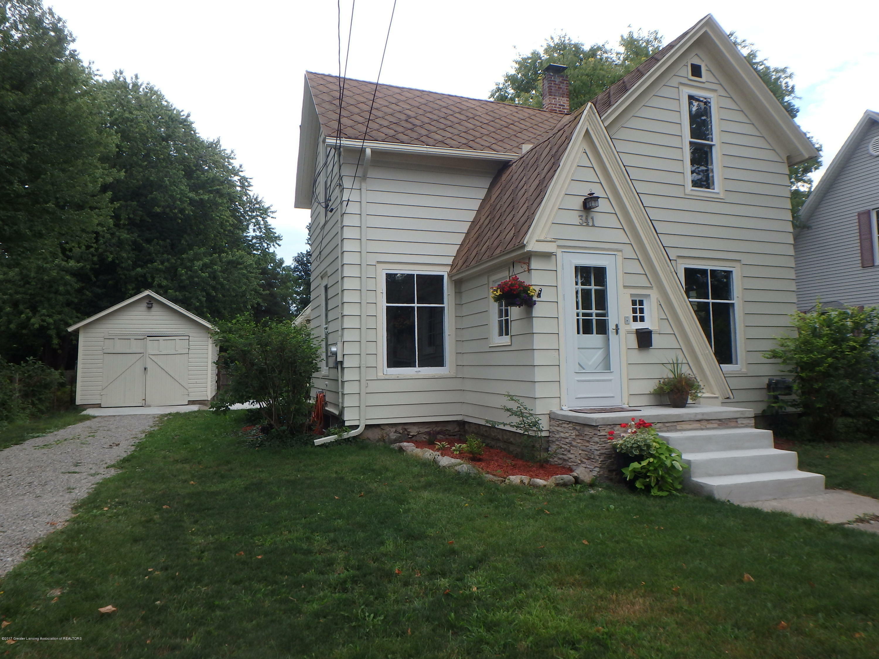 Property Photo: 341 S Sheldon Street MI 48813