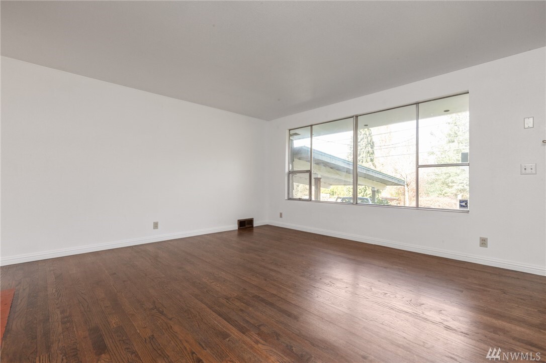 Property Photo:  2119 N 92nd Street  WA 98103 