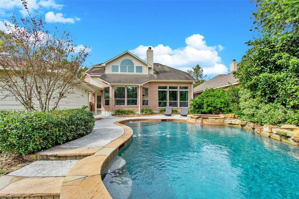 Property Photo:  10 White Wing Court  TX 77382 