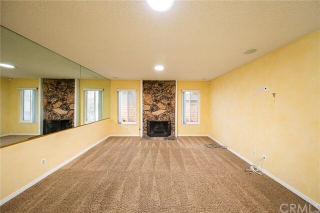 Property Photo:  1360 Bauer Avenue  CA 93455 