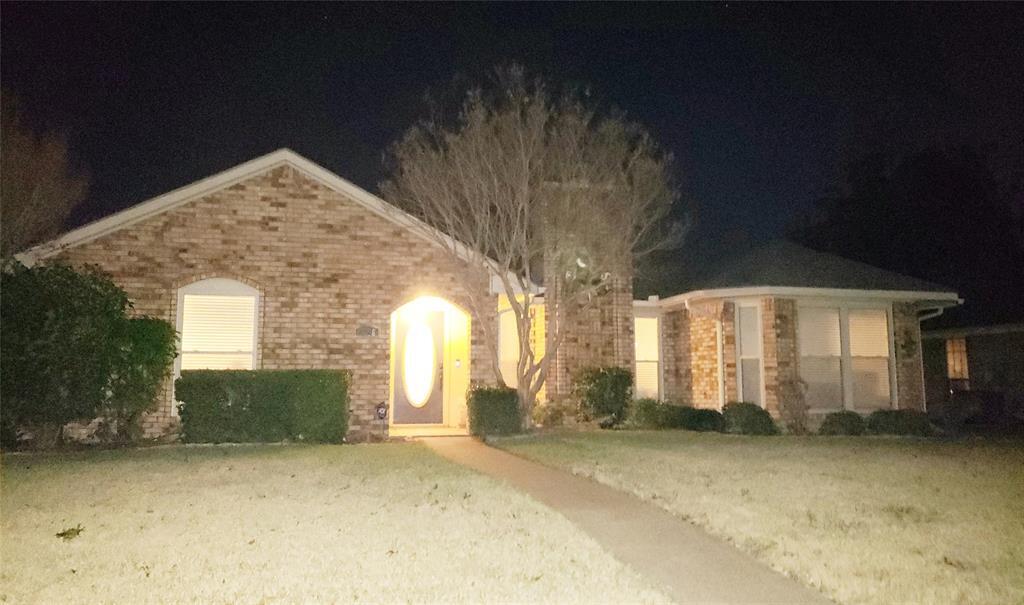 Property Photo: 1426 Buena Vista Avenue TX 75043