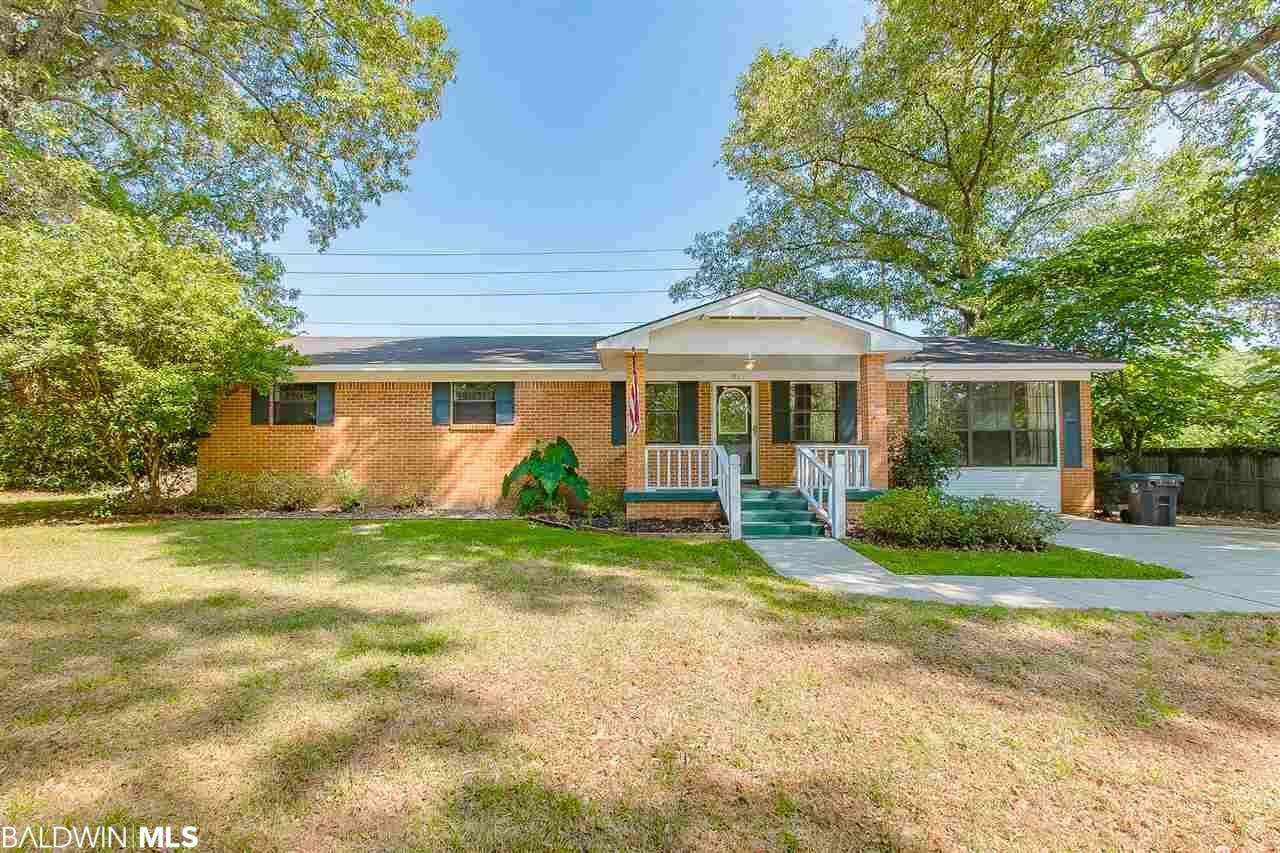 Property Photo:  105 N Sara Avenue  AL 36527 