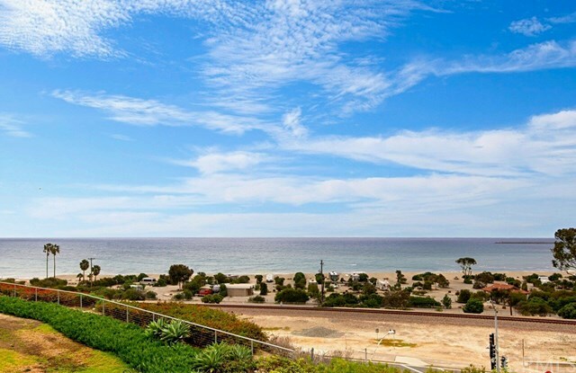 Property Photo: 25832 Dana Bluff W 31 CA 92624