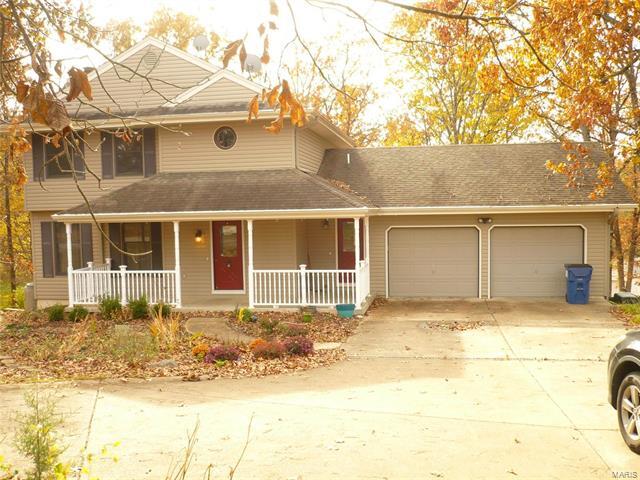 Property Photo:  3715 Twin Oaks Drive   63069 