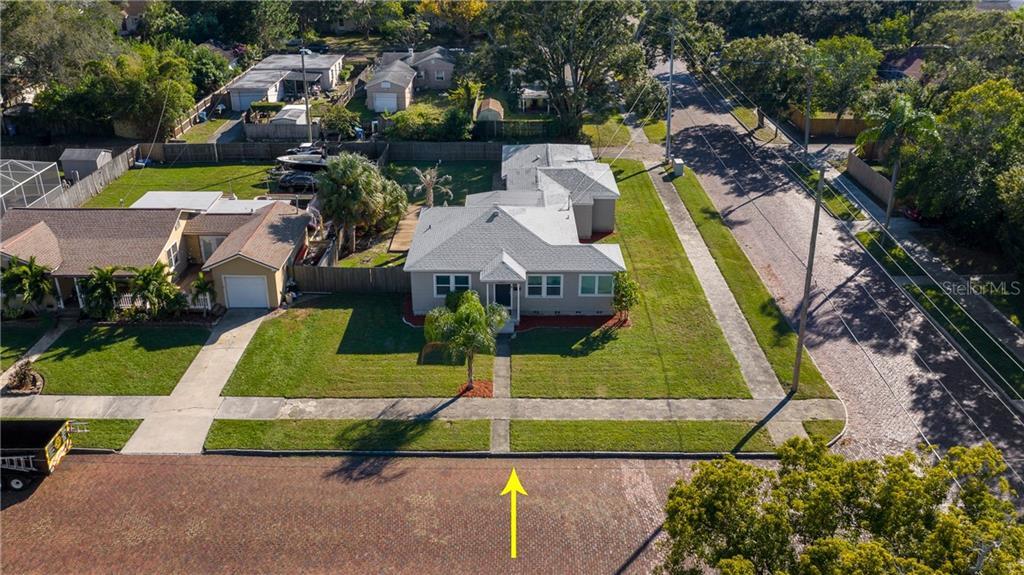 Property Photo: 4362 4th Avenue N FL 33713