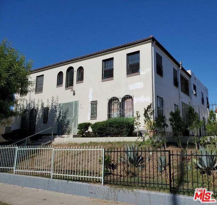 1183 S Bronson Ave  Los Angeles CA 90019 photo