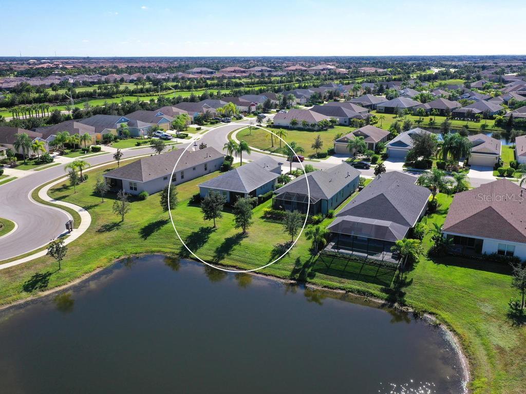 Property Photo: 12168 Longview Lake Circle FL 34211