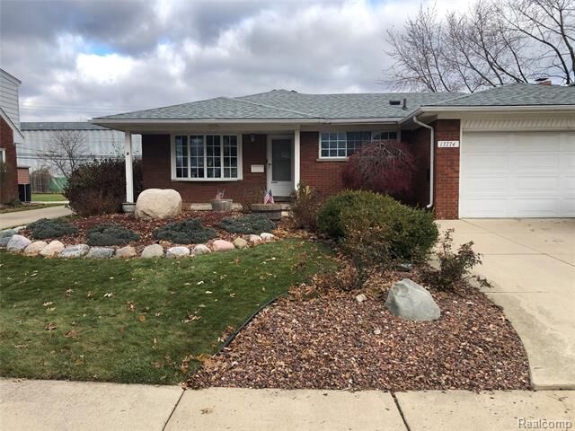 Property Photo:  13774 Huntington Street  MI 48193 