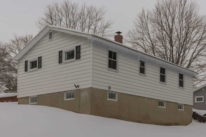 Property Photo: 33 Kelwyn Drive NH 03878