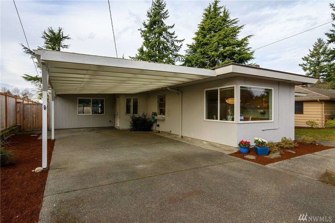 Property Photo:  9625 Mary Ave NW  WA 98117 