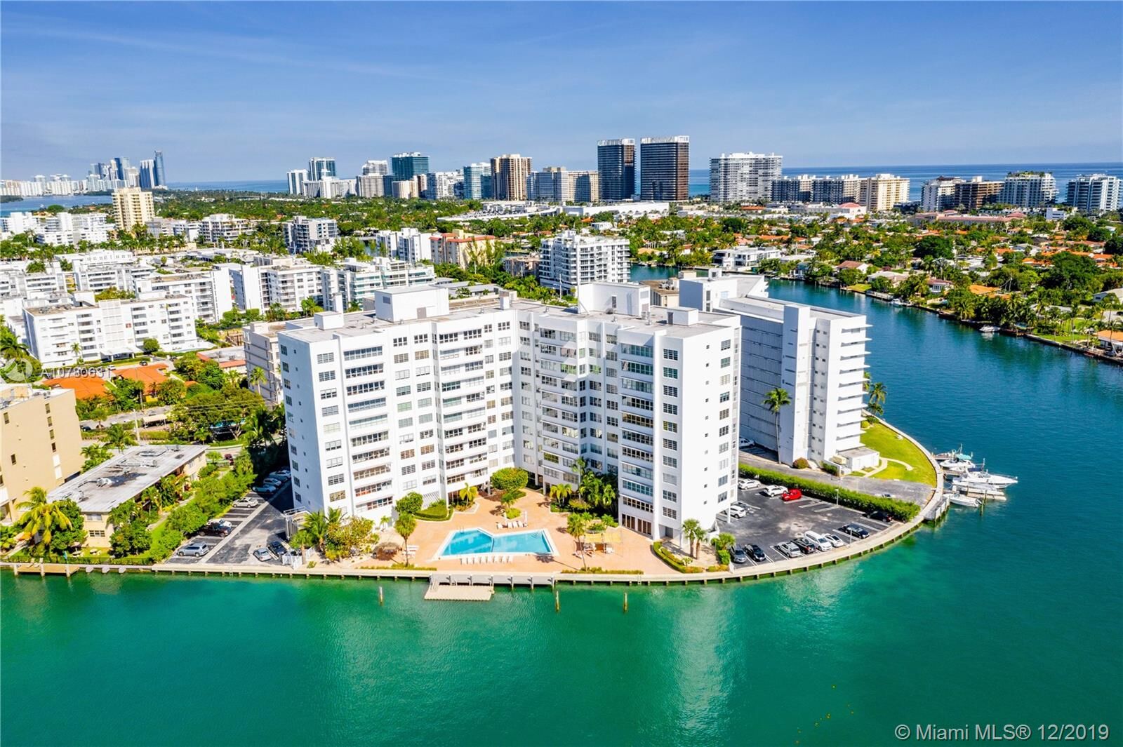 Property Photo:  9100 W Bay Harbor Dr 7B  FL 33154 