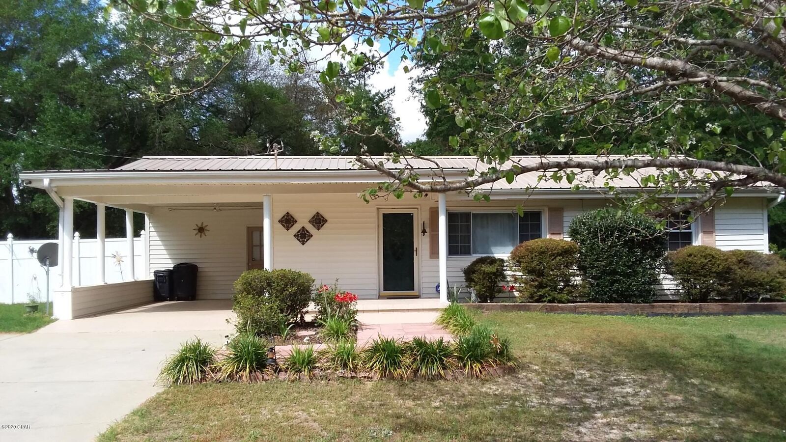 Property Photo:  1696 N Highway 79  FL 32425 