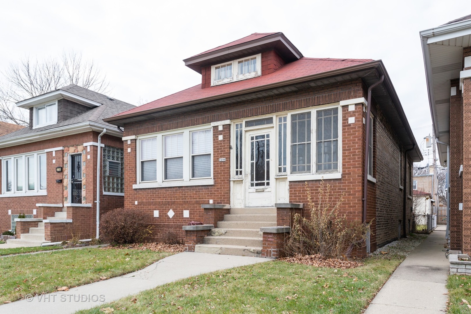 Property Photo:  3106 North Kilbourn Avenue  IL 60641 
