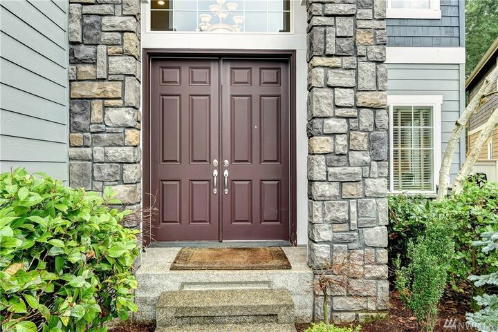 Property Photo:  8911  Windham Court NE  WA 98516 