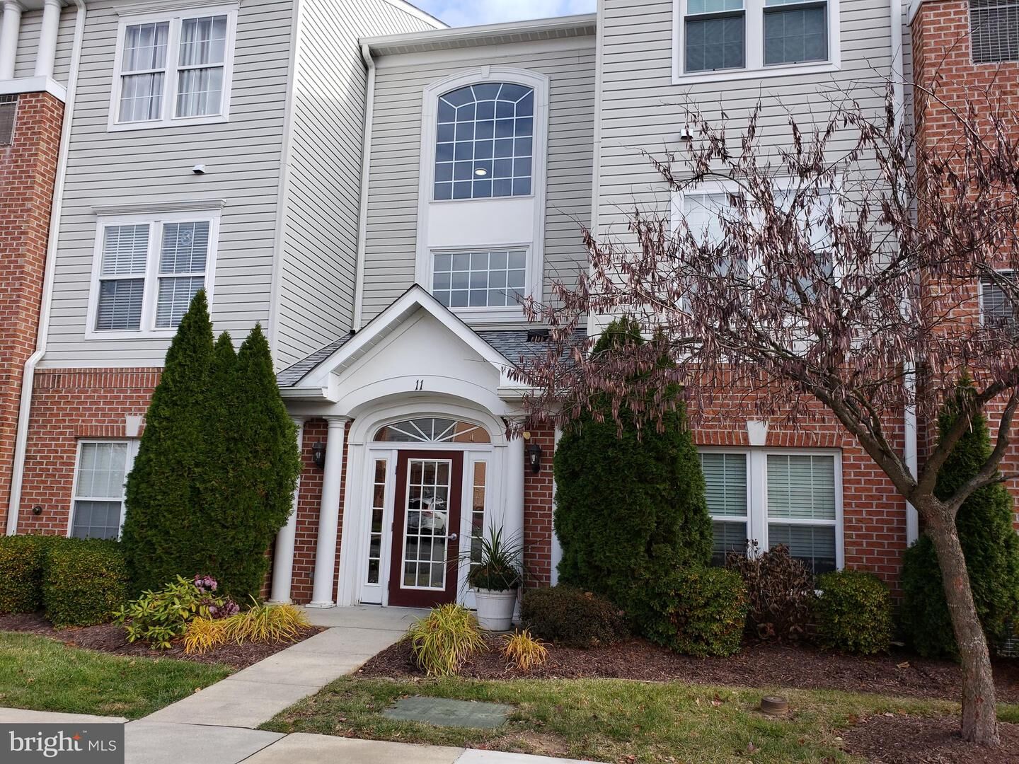 Property Photo:  11 Brook Farm Court B 11B  MD 21128 
