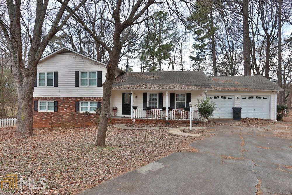 Property Photo:  496 Buttercup Trl  GA 30046 