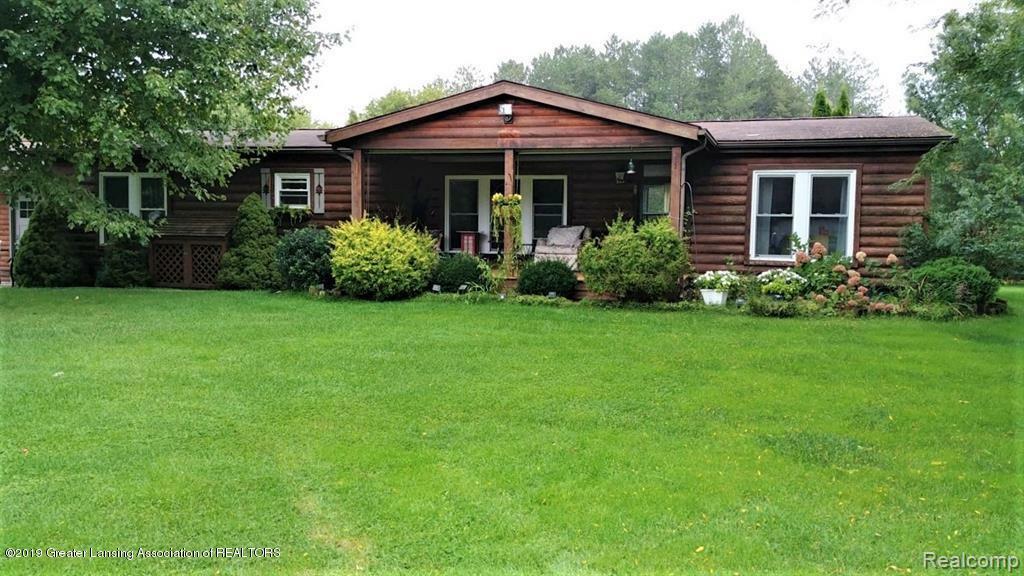 Property Photo:  9388 Milford Road  MI 48442 