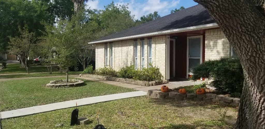 Property Photo:  19538 Hollowlog Drive  TX 77449 