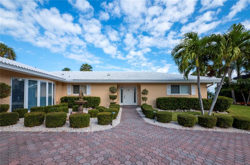 Property Photo: 591 Wedge Lane FL 34228