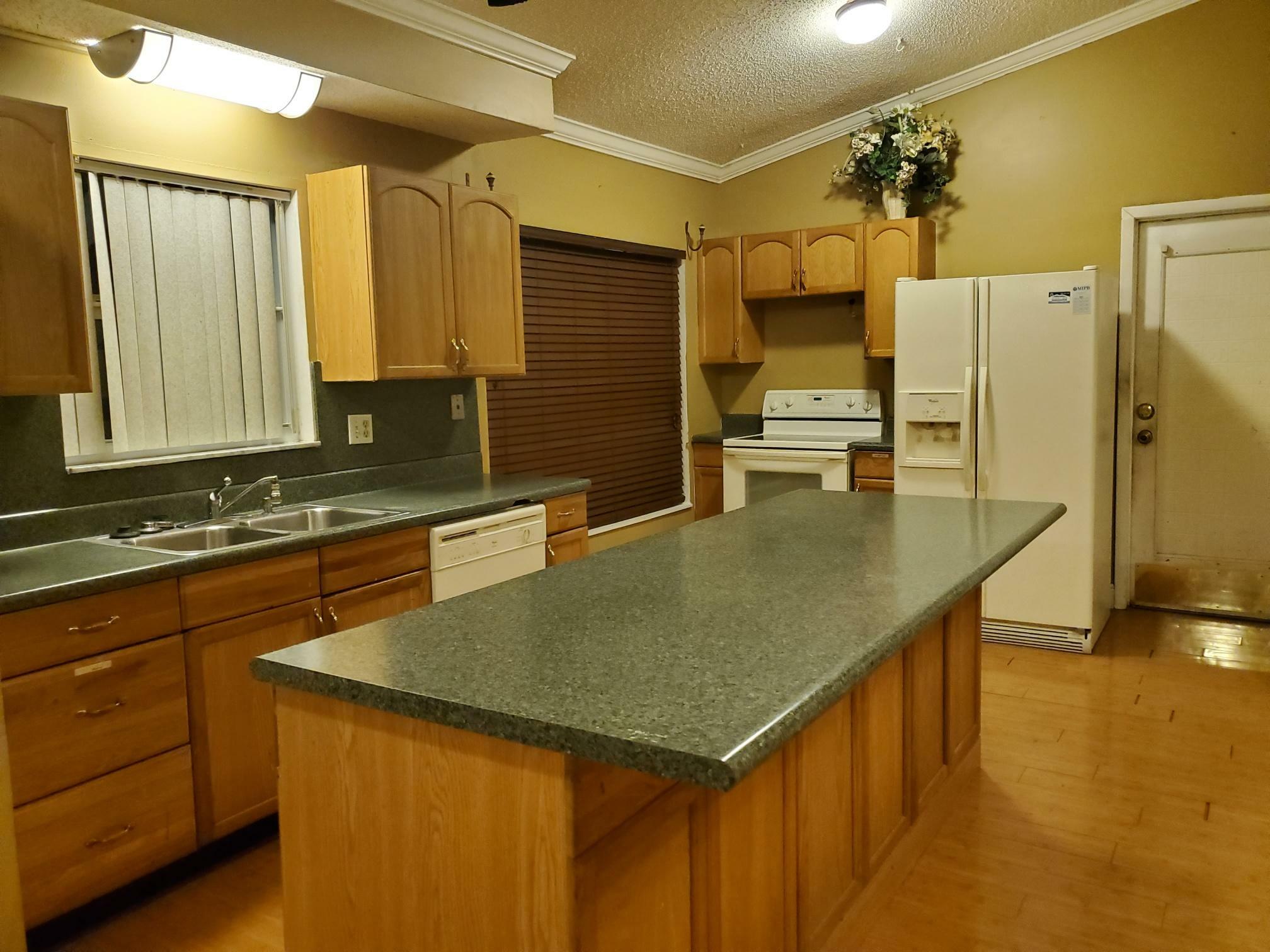 Property Photo:  5183 Ouachita Drive  FL 33467 