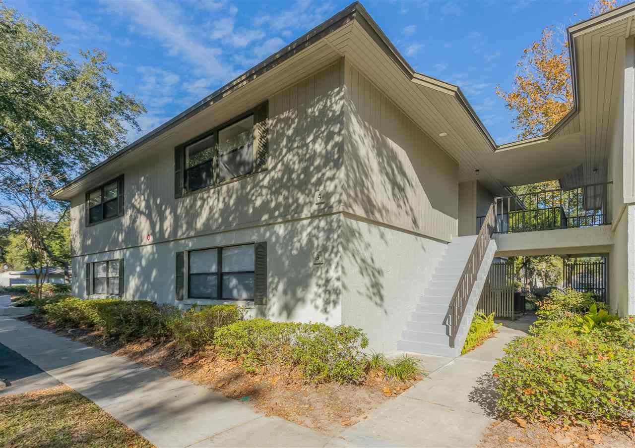 Property Photo:  4 Castania Ct  FL 32086 