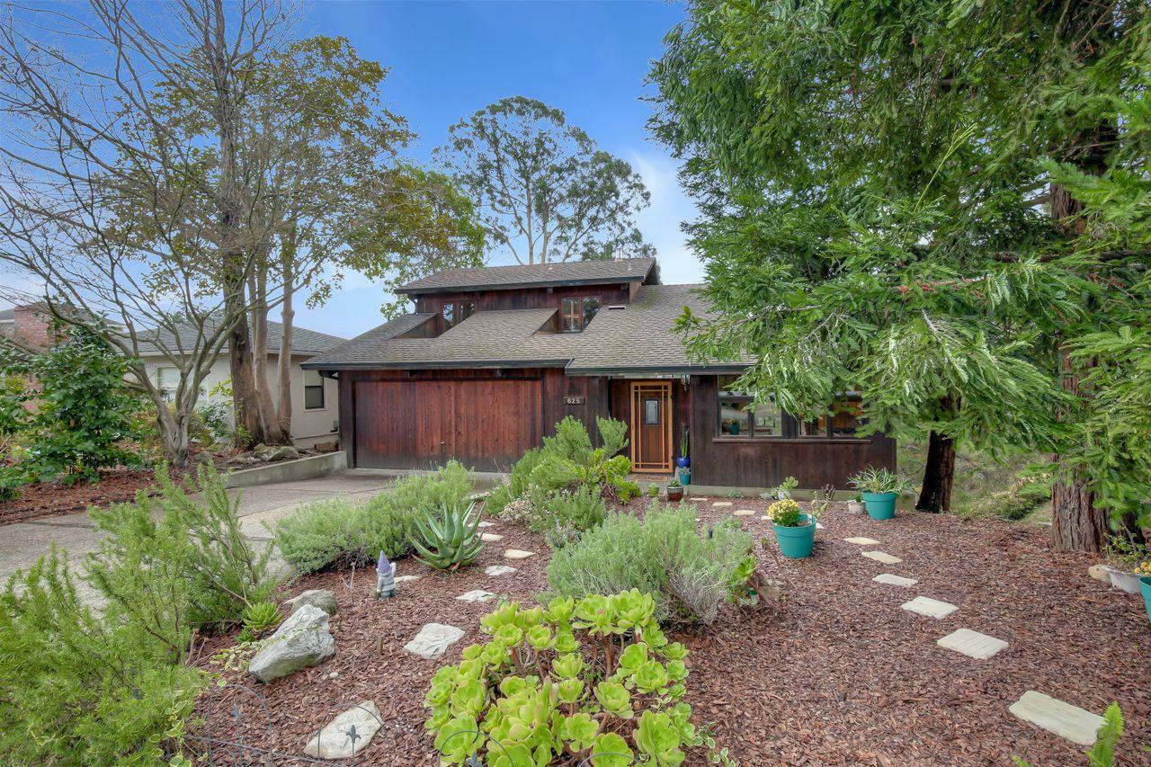 Property Photo:  625 Miramar Drive  CA 95060 