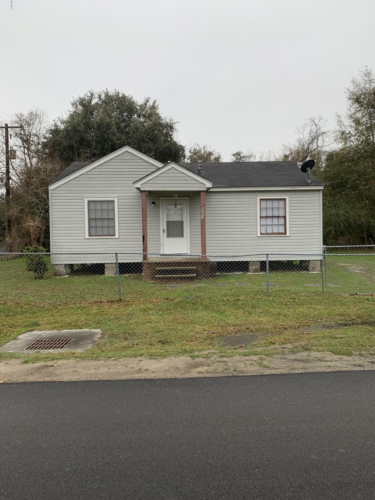 4203 19th Street  Gulfport MS 39501 photo