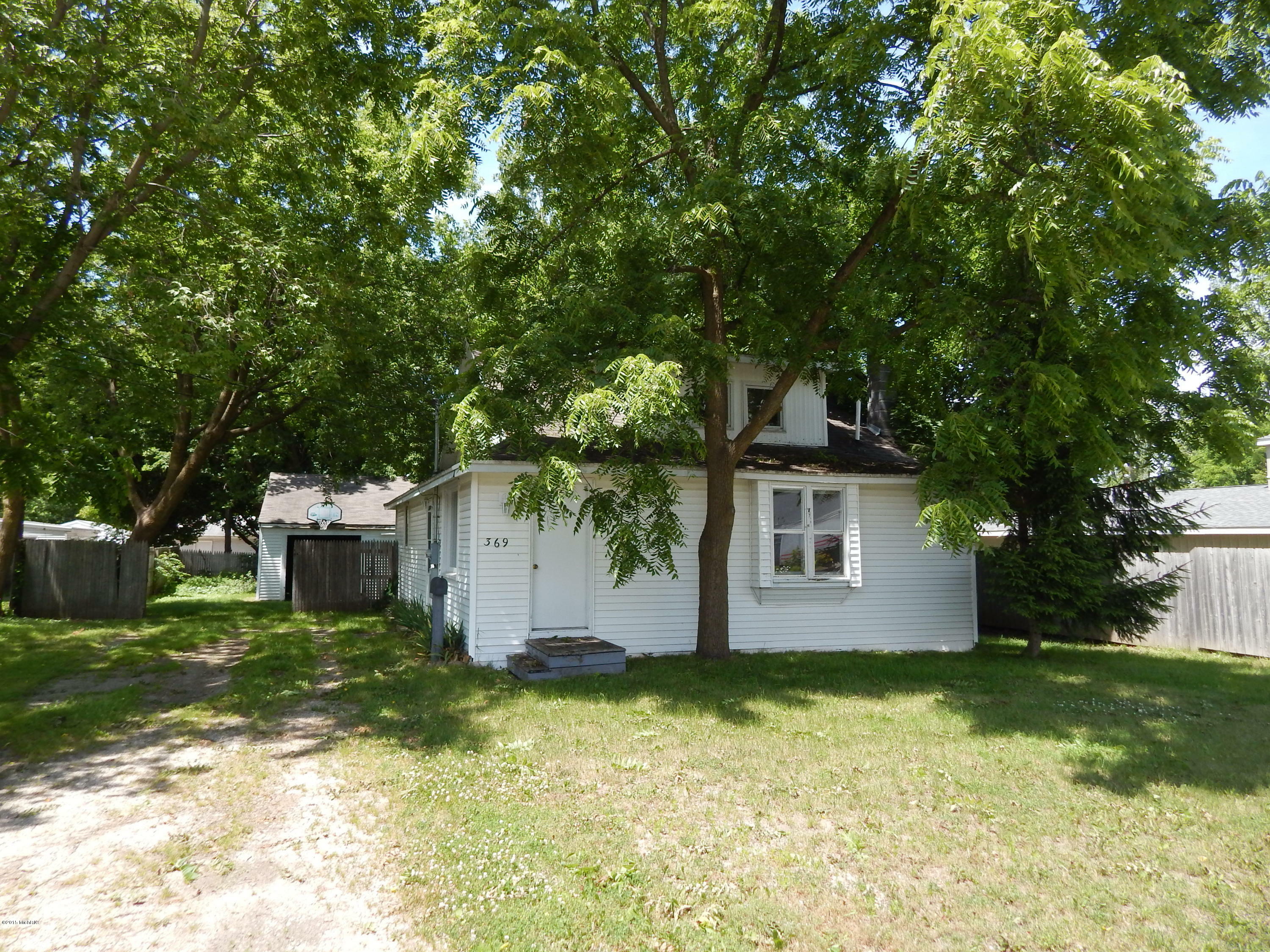 Property Photo:  369 N State Street  MI 49345 