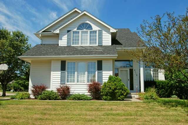 Property Photo: 2112 NW 148th Street IA 50325