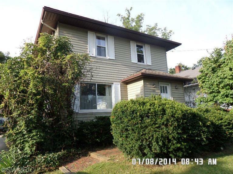 Property Photo:  1344 Oak Street  MI 49120 