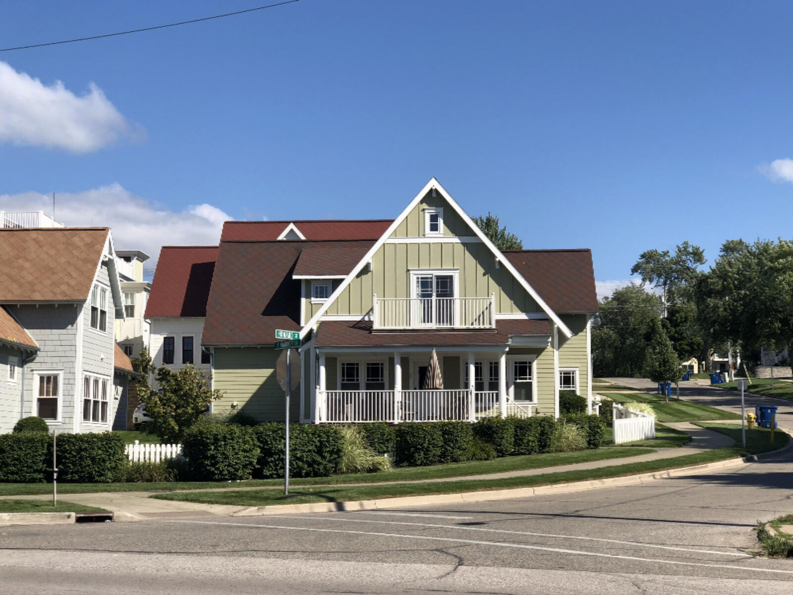 Property Photo: 11 Howard Avenue MI 49417