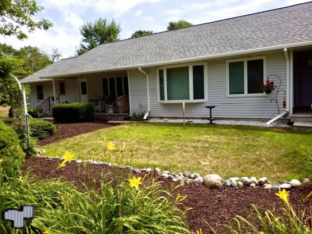 Property Photo: 1067 W Lakewood Boulevard MI 49424