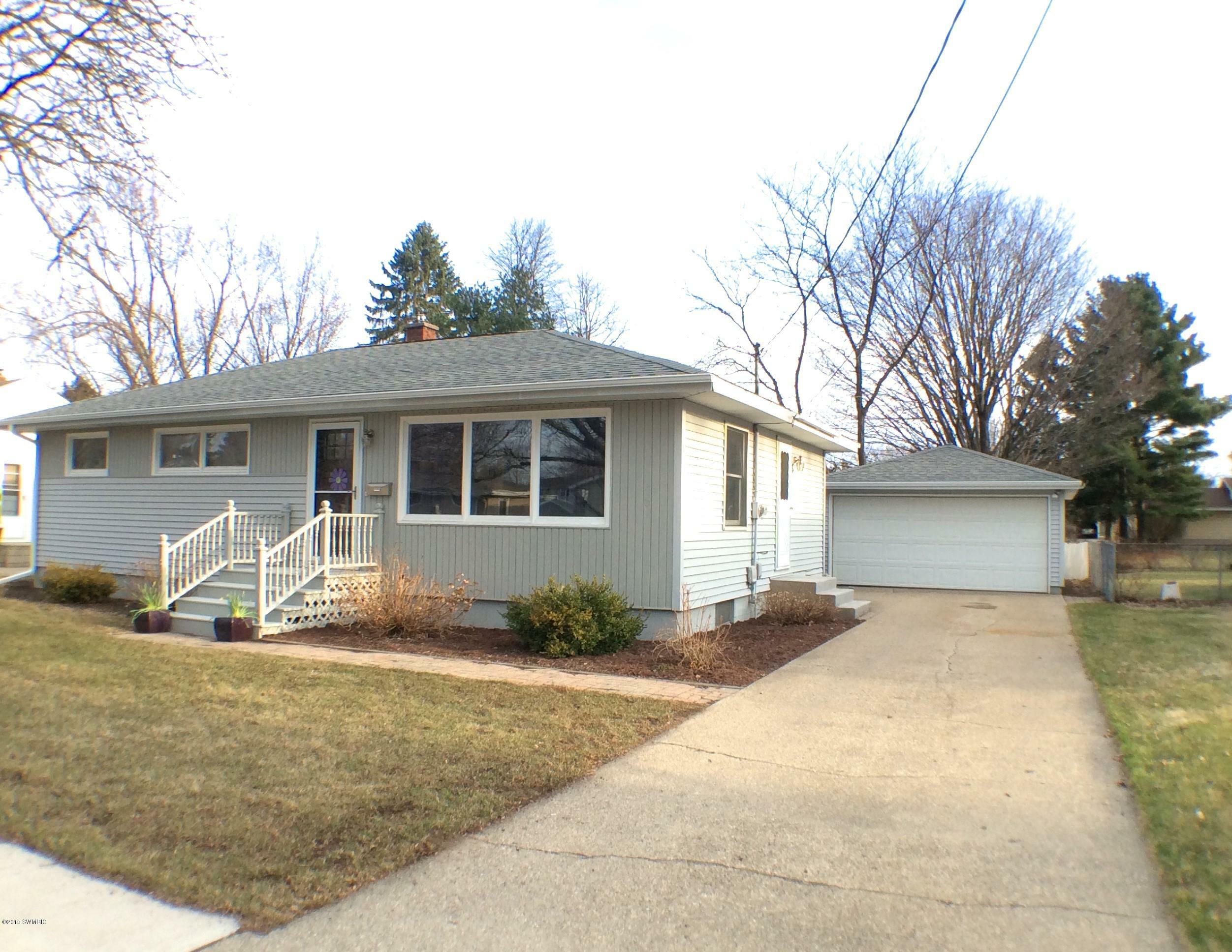 Property Photo:  1320 Taylor Avenue  MI 49417 