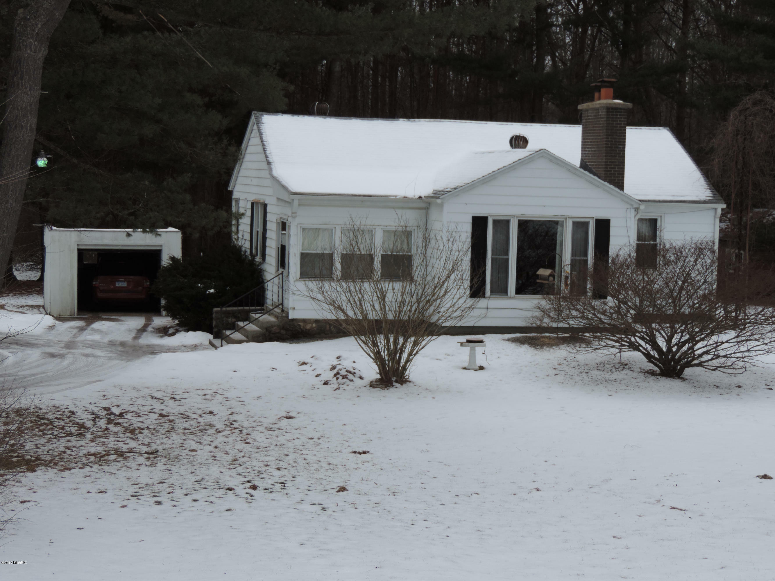 Property Photo:  9415 Mason Drive  MI 49337 