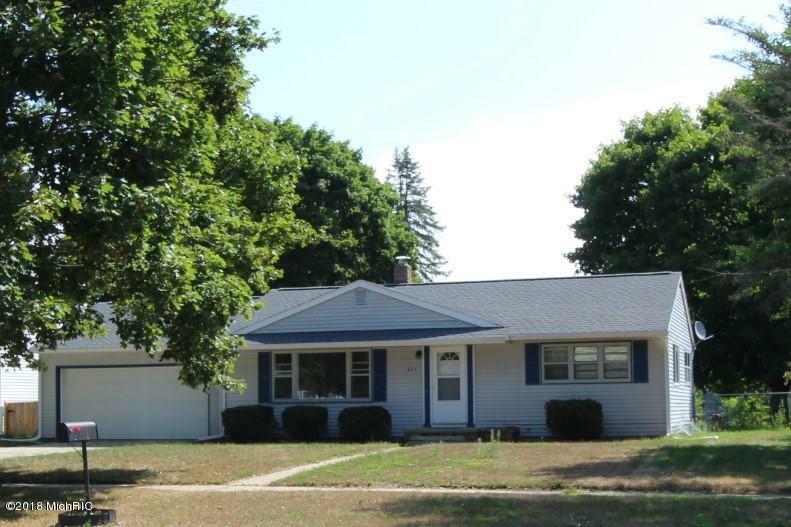 Property Photo:  605 Cherry Avenue  MI 49307 