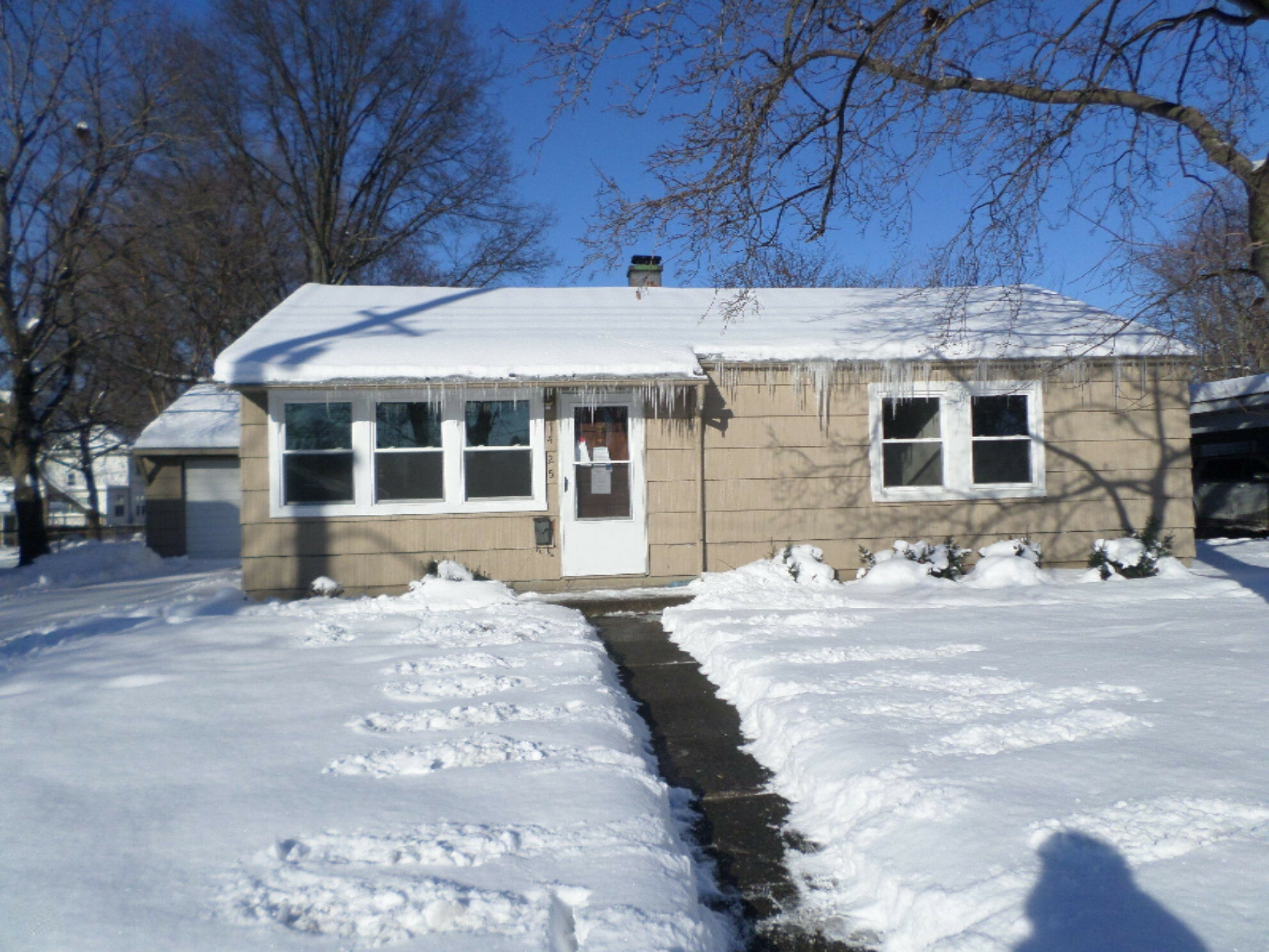 Property Photo:  1425 Merrifield Avenue  MI 49120 