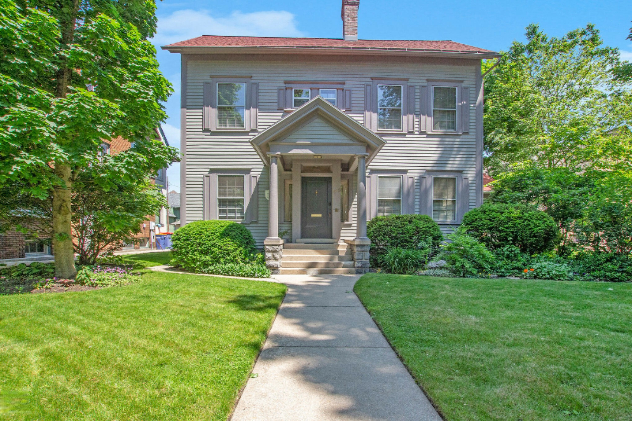 Property Photo:  515 Fountain St Street NE  MI 49503 